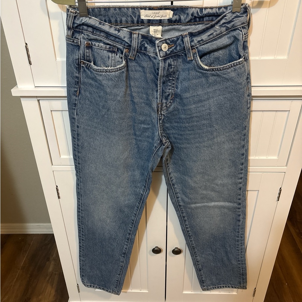 L.O.G.G. Straight Leg Medium Wash Jeans US 8 | Classic 90s Denim